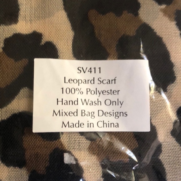 NWT Scarf leopard - Picture 2 of 2